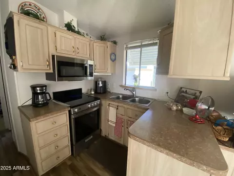 2126 S Dakota Ave, Apache Junction, AZ 85119 photo 6