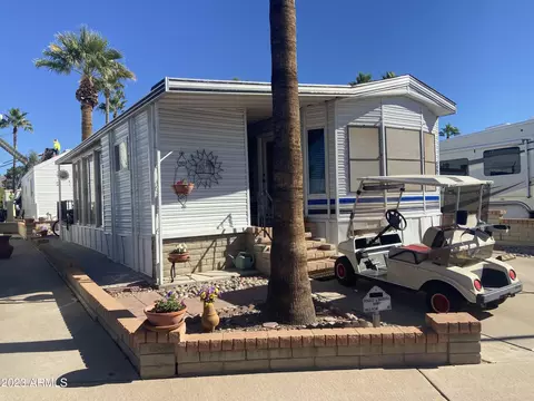 2126 S Dakota Ave, Apache Junction, AZ 85119 photo 3