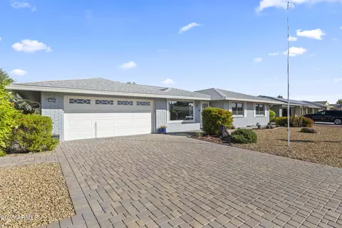 10902 W Brookside Dr, Sun City, AZ 85351