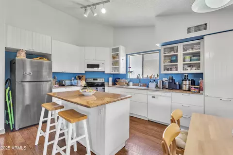 Kitchen - 643 W Devon Ct, Gilbert, AZ 85233 photo 3 of 3