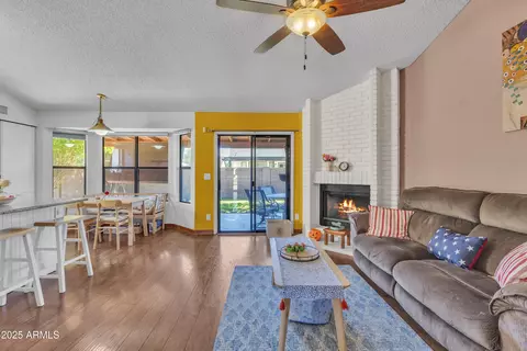 Living - 643 W Devon Ct, Gilbert, AZ 85233 photo 4 of 4