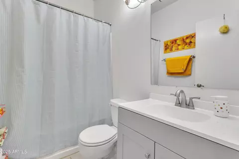 Bath - 643 W Devon Ct, Gilbert, AZ 85233 photo 1 of 3