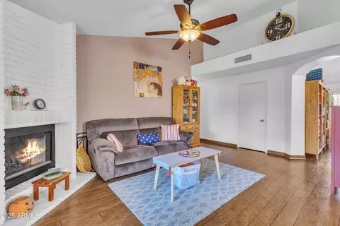 Living - 643 W Devon Ct, Gilbert, AZ 85233 photo 1 of 4