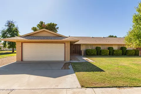 10607 W El Capitan Cir, Sun City, AZ 85351
