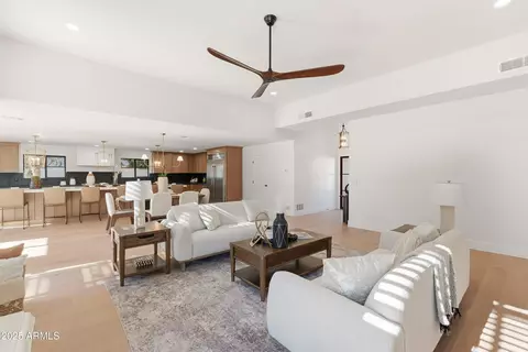 3151 E Claremont Ave, Phoenix, AZ 85016 photo 8