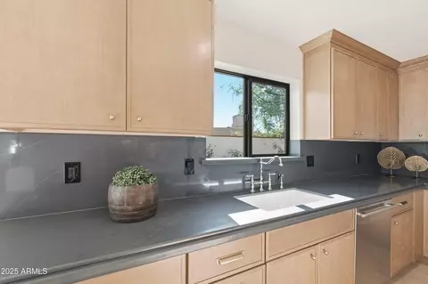 3151 E Claremont Ave, Phoenix, AZ 85016 photo 22