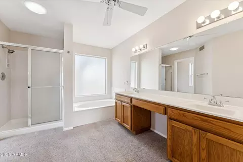 Bath - 5928 E Ivy St, Mesa, AZ 85205 photo 1 of 3