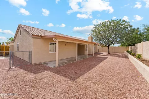 Exterior - 5928 E Ivy St, Mesa, AZ 85205 photo 4 of 5