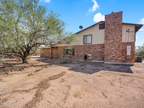 Exterior - 5801 E Broadway Ave, Apache Junction, AZ 85119 photo 2 of 3