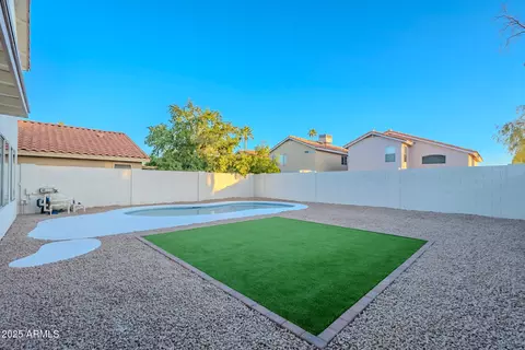 Exterior - 1203 E Muriel Dr, Phoenix, AZ 85022 photo 2 of 3