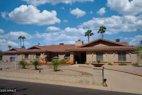 7732 W Wagoner Rd, Glendale, AZ 85308