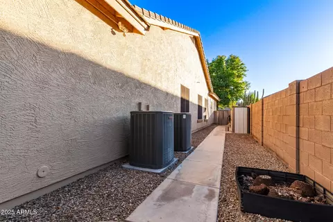 Exterior - 4156 E Patrick St, Gilbert, AZ 85295 photo 9 of 11