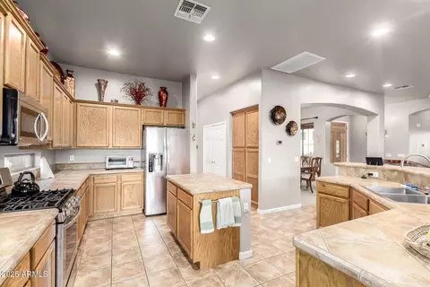 Kitchen - 4156 E Patrick St, Gilbert, AZ 85295 photo 1 of 5