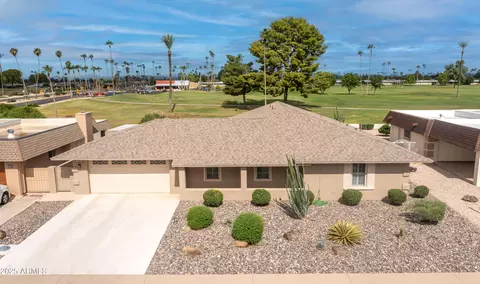 10650 W Brookside Dr, Sun City, AZ 85351