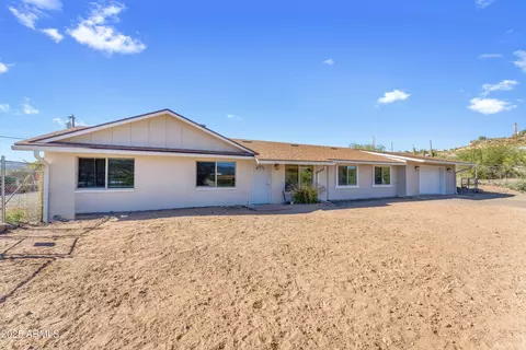 33300 S River Bend Rd, Black Canyon City, AZ 85324