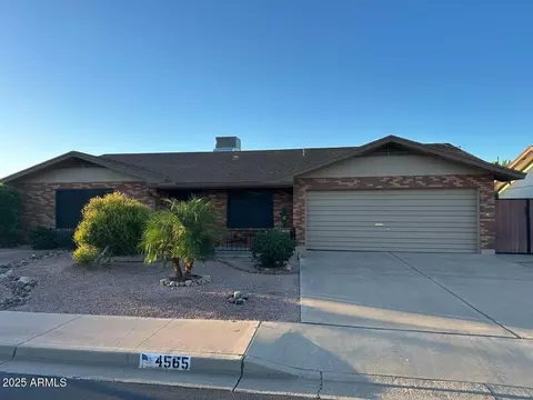 4565 E Florian Cir, Mesa, AZ 85206 photo 3