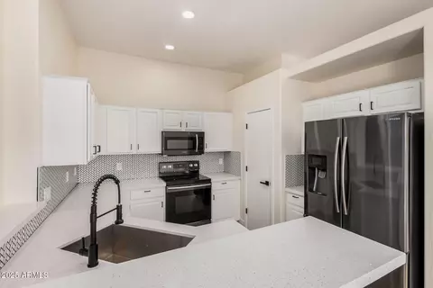 Kitchen - 1521 E Chambers St, Phoenix, AZ 85040 photo 4 of 5
