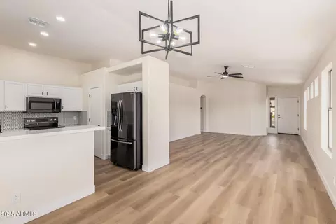 Living - 1521 E Chambers St, Phoenix, AZ 85040 photo 4 of 4