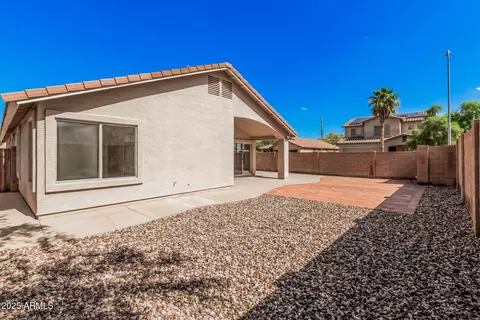 Exterior - 1521 E Chambers St, Phoenix, AZ 85040 photo 8 of 9