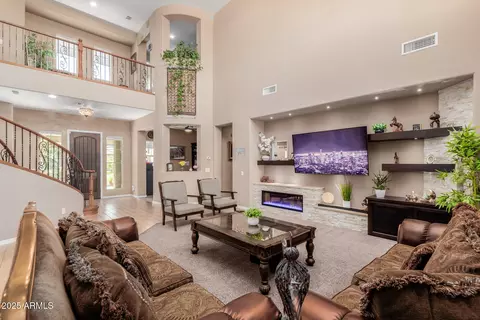 Living - 3314 E Azalea Dr, Gilbert, AZ 85298 photo 2 of 3