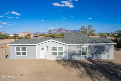 2171 N Valley Dr, Apache Junction, AZ 85120