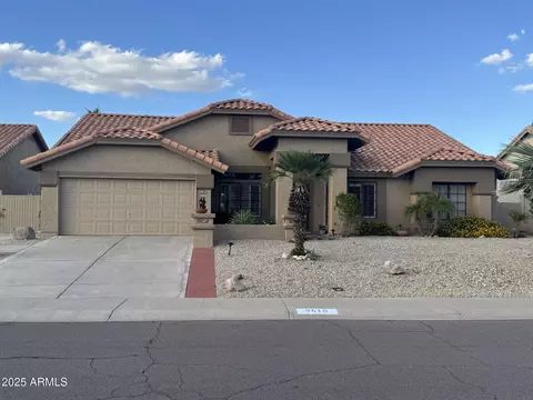 9510 W Menadota Dr, Peoria, AZ 85382