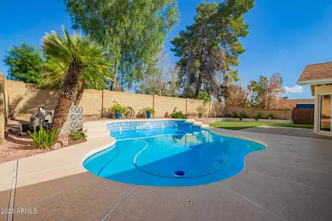 Exterior - 19645 N 3rd Ave, Phoenix, AZ 85027 photo 6 of 11