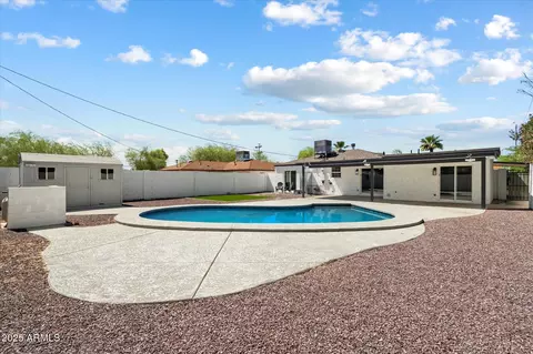 Exterior - 4307 N 15th Dr, Phoenix, AZ 85015 photo 2 of 8