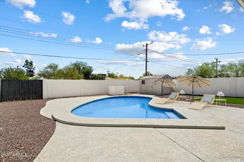 Exterior - 4307 N 15th Dr, Phoenix, AZ 85015 photo 8 of 8