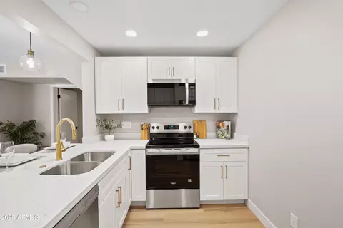 Kitchen - 30 E Brown Rd #1108, Mesa, AZ 85201 photo 2 of 3