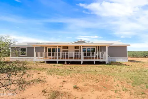 5868 S Hargis Ranch Rd, Hereford, AZ 85615