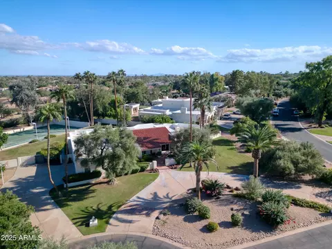 6330 E Huntress Dr, Paradise Valley, AZ 85253