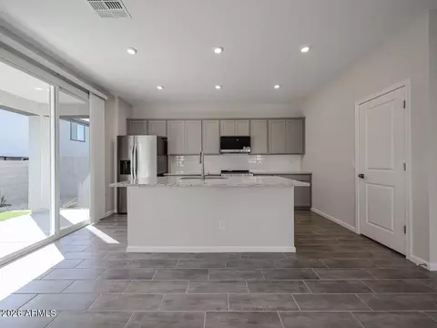 Kitchen - 2635 E Boulder Ave, Apache Junction, AZ 85119 photo 2 of 5