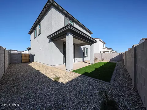 Exterior - 2635 E Boulder Ave, Apache Junction, AZ 85119 photo 3 of 4