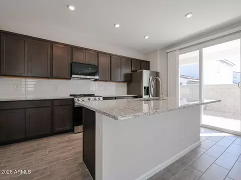Kitchen - 2647 E Boulder Ave, Apache Junction, AZ 85119 photo 5 of 5