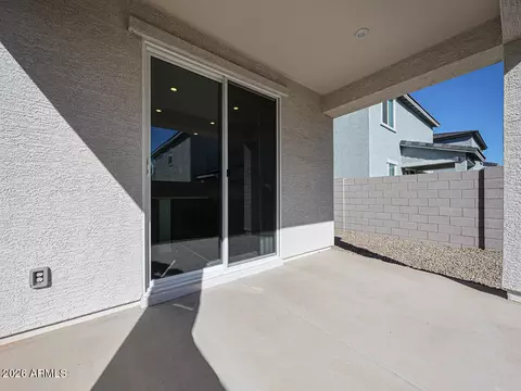 Exterior - 2647 E Boulder Ave, Apache Junction, AZ 85119 photo 2 of 4