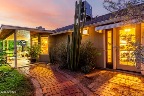 Exterior - 3123 E Charleston Ave, Phoenix, AZ 85032 photo 4 of 10