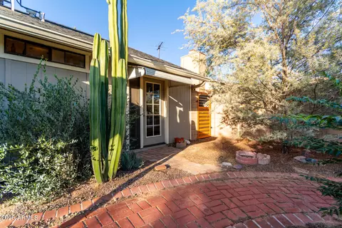 Exterior - 3123 E Charleston Ave, Phoenix, AZ 85032 photo 9 of 10