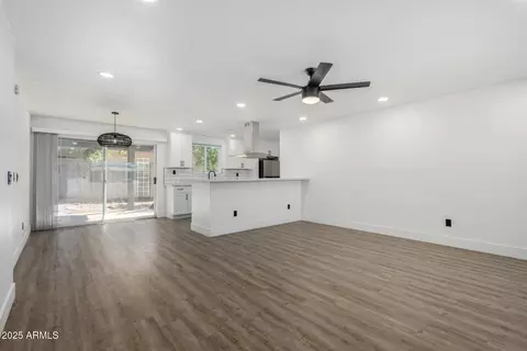 Living - 5325 N 19th Dr, Phoenix, AZ 85015 photo 2 of 3