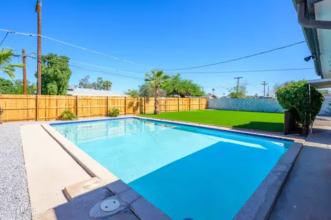 2114 W San Juan Ave, Phoenix, AZ 85015
