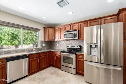 Kitchen - 19002 N 8th Ave, Phoenix, AZ 85027 photo 1 of 4