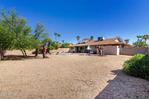 Exterior - 19002 N 8th Ave, Phoenix, AZ 85027 photo 7 of 9