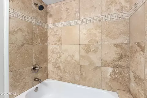 Bath - 19002 N 8th Ave, Phoenix, AZ 85027 photo 4 of 4
