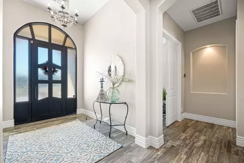Entry Way - 2670 E Vallejo Ct, Gilbert, AZ 85298 photo 4 of 7