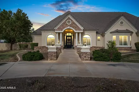 Exterior - 2670 E Vallejo Ct, Gilbert, AZ 85298 photo 5 of 13