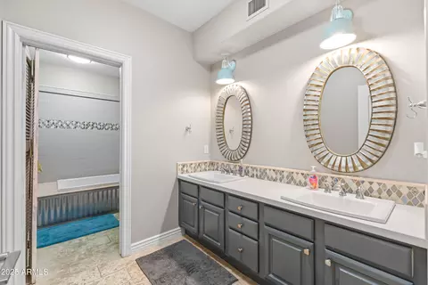 Bath - 2670 E Vallejo Ct, Gilbert, AZ 85298 photo 8 of 9