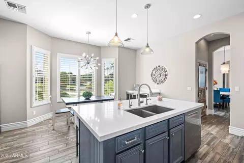 Kitchen - 2670 E Vallejo Ct, Gilbert, AZ 85298 photo 9 of 12