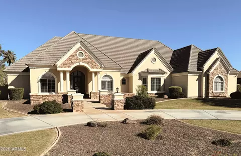 2670 E Vallejo Ct, Gilbert, AZ 85298