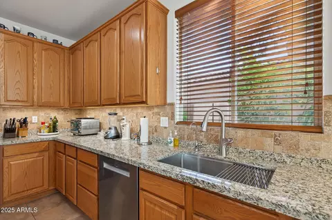 Kitchen - 2965 E Vermont Dr, Gilbert, AZ 85295 photo 3 of 5