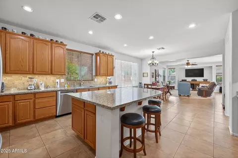 Kitchen - 2965 E Vermont Dr, Gilbert, AZ 85295 photo 4 of 5